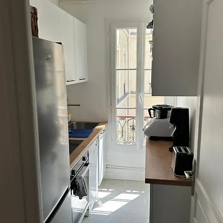 Spacious In Montmartre Paris